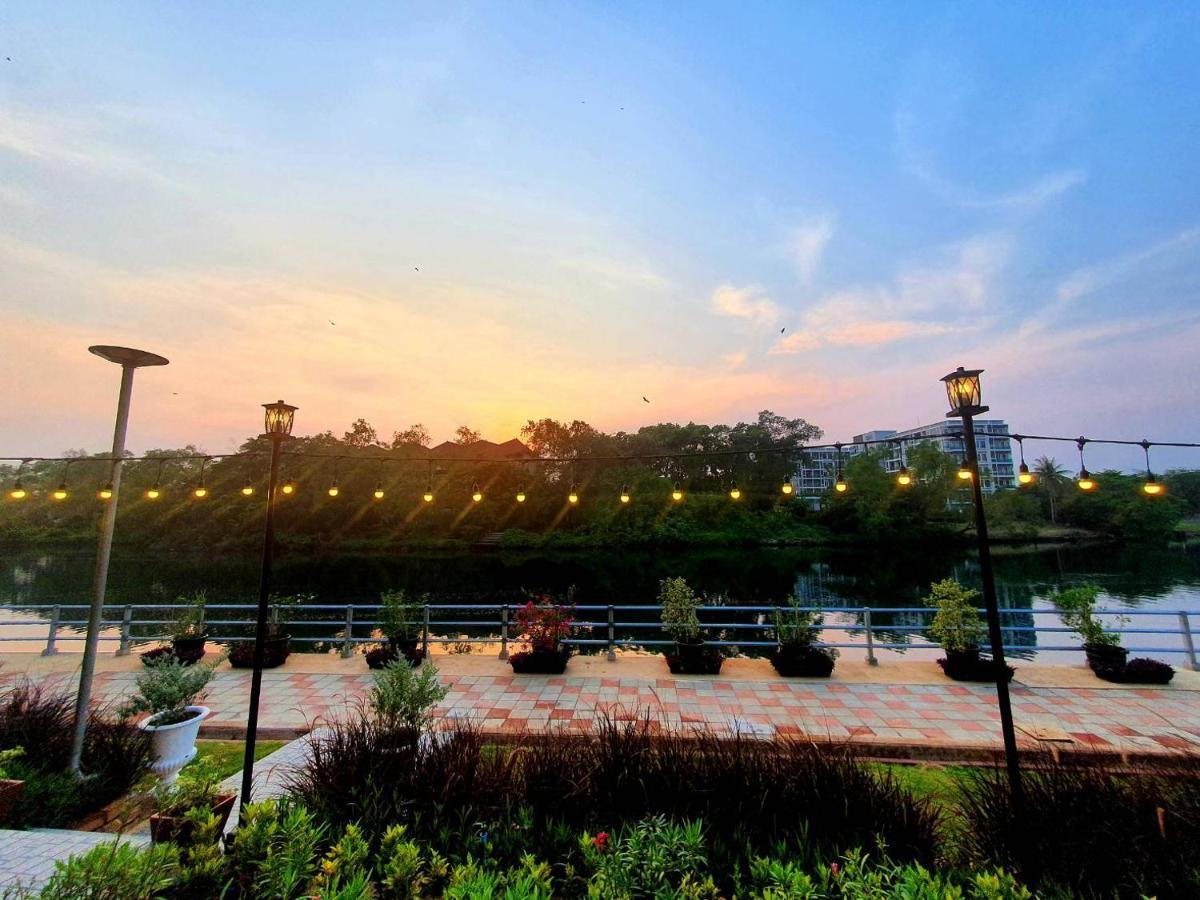 Usabai Riverside Boutique Hotel Chanthaburi Exteriör bild