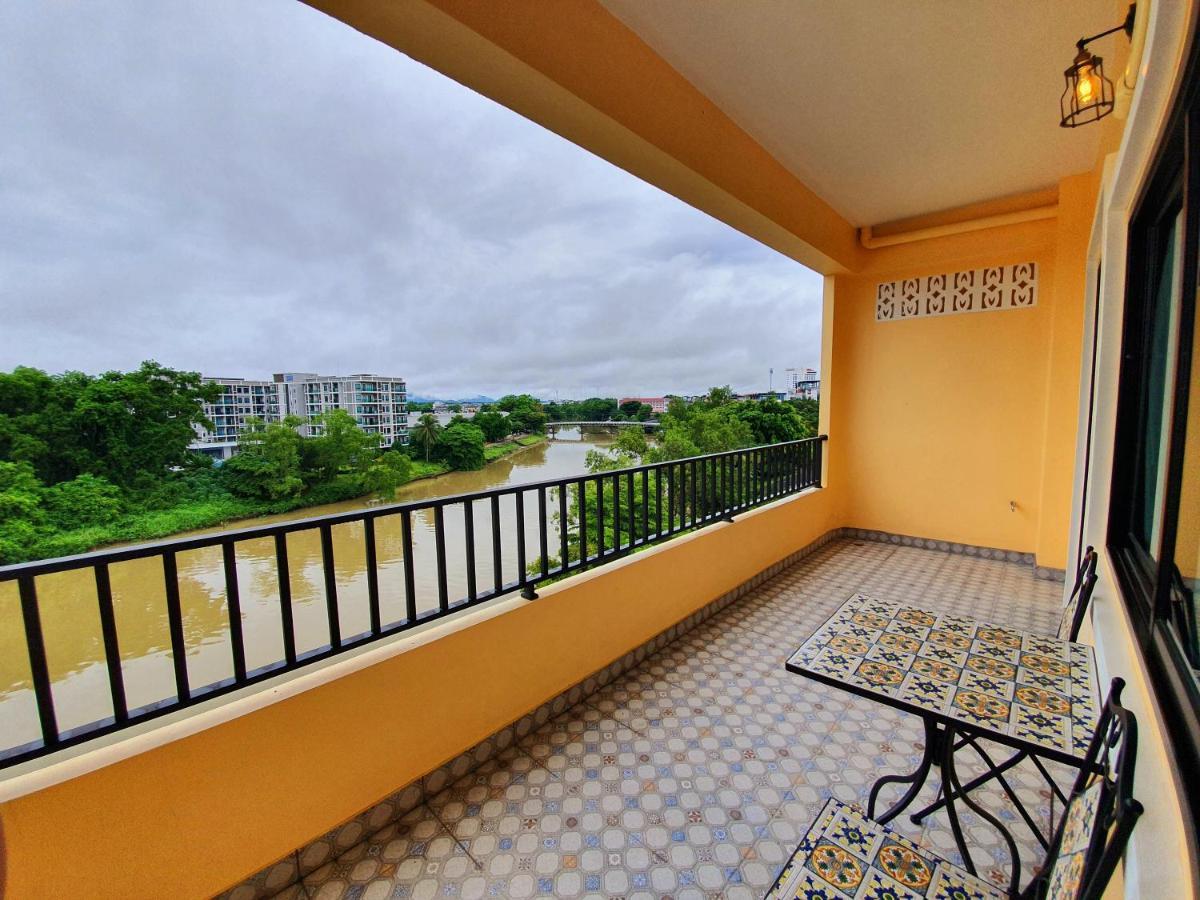 Usabai Riverside Boutique Hotel Chanthaburi Exteriör bild